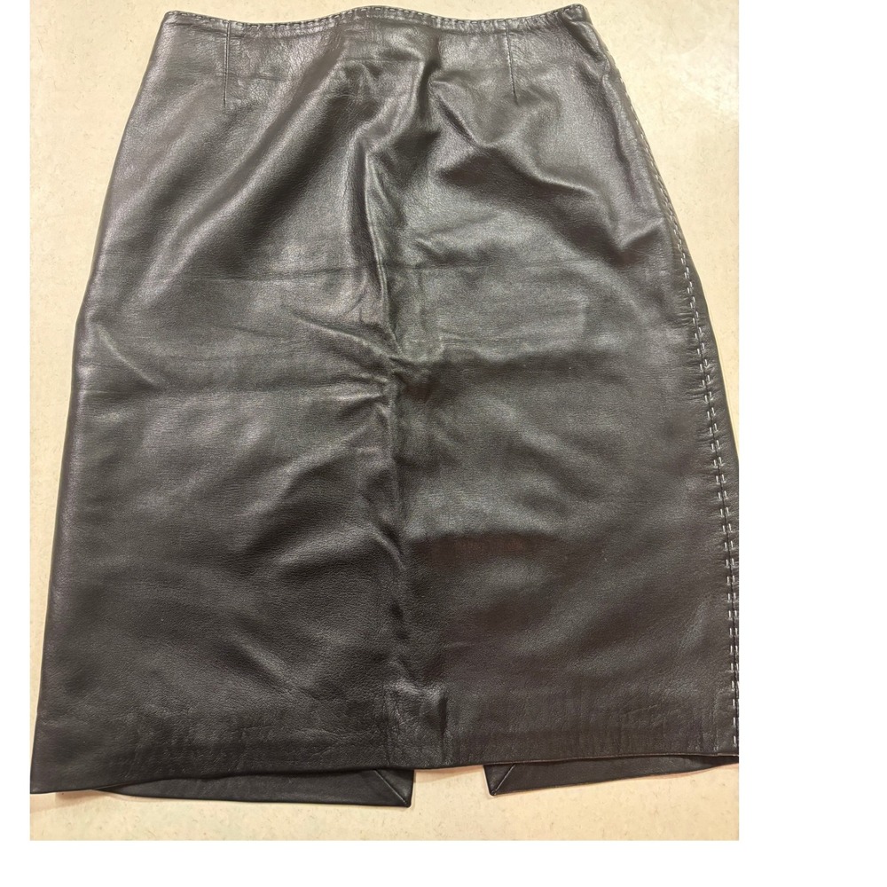Neiman Marcus Black Leather Pencil Skirt Made in Italy Whipstitch‎ Detail Size 8